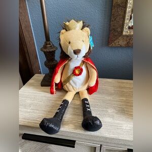 🆕 FAO Schwarz Plush Lion with Red Cape and Gold Crown